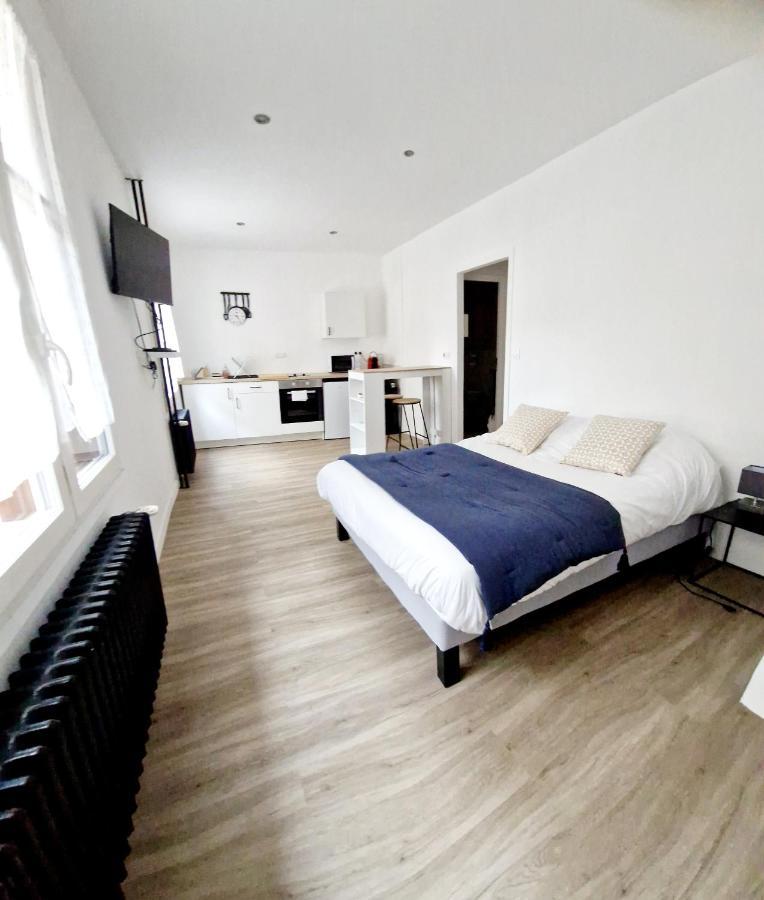 Studio Mejane I Apartment Espalion Exterior photo